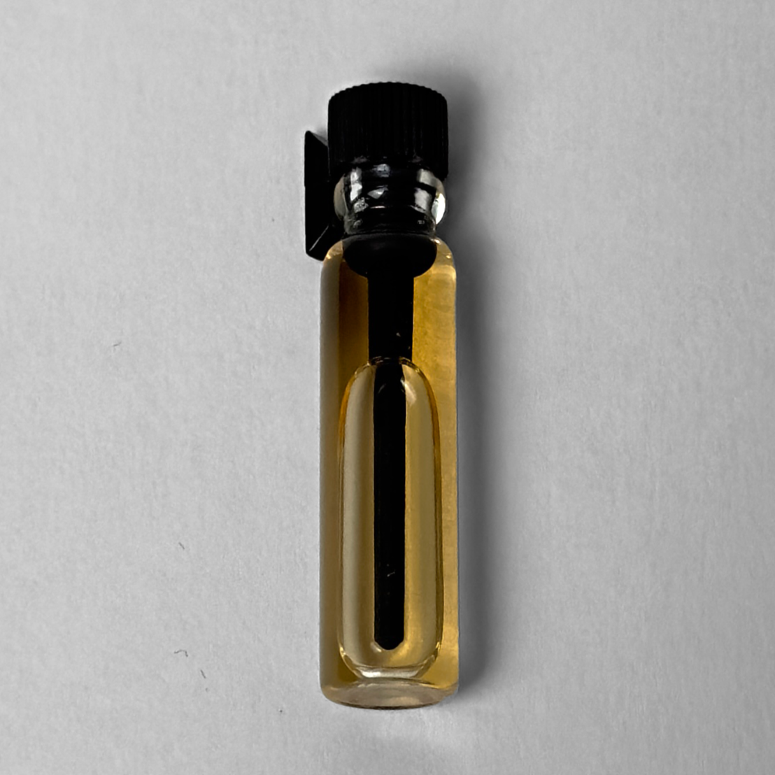 TIENES UN REGALO: Probador de 1ml de cualquier perfume. Haz click en "Finalizar Compra" y escribe en "Notas del pedido" qué perfume quieres recibir de obsequio